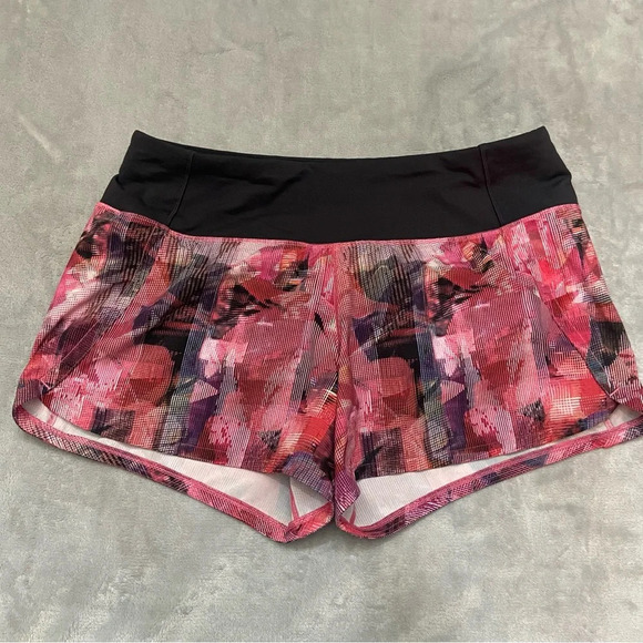 Lululemon Run Times Short II *4" Inseam Red/Black - 27258 - Picture 4 of 8